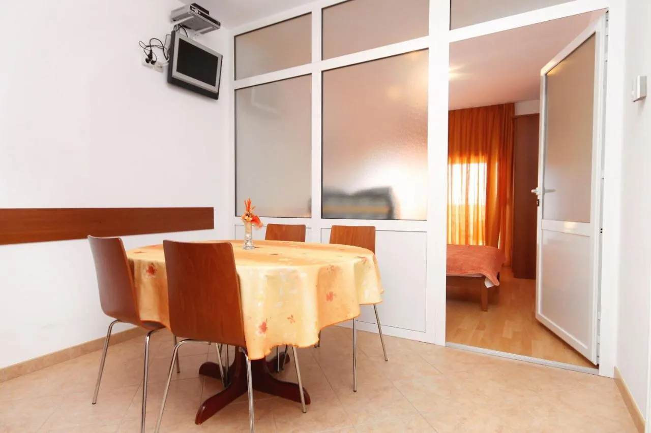 Apartment Tkon 6215C Croatia