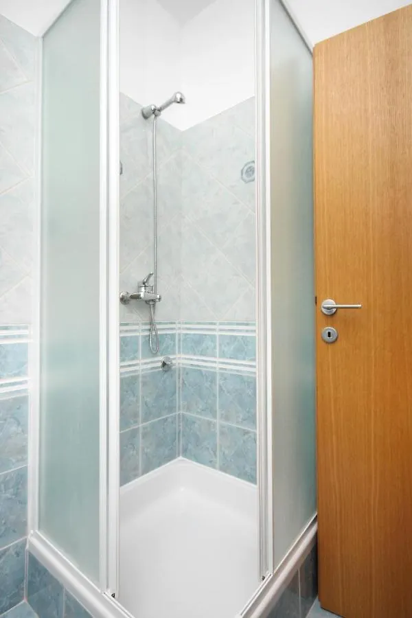 Apartment Tkon 6215C