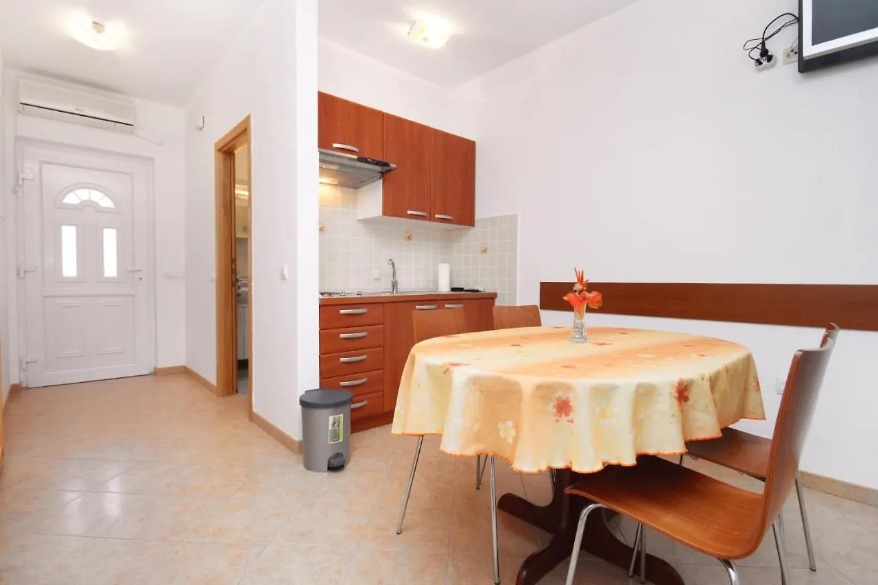 Apartment Tkon 6215C Croatia
